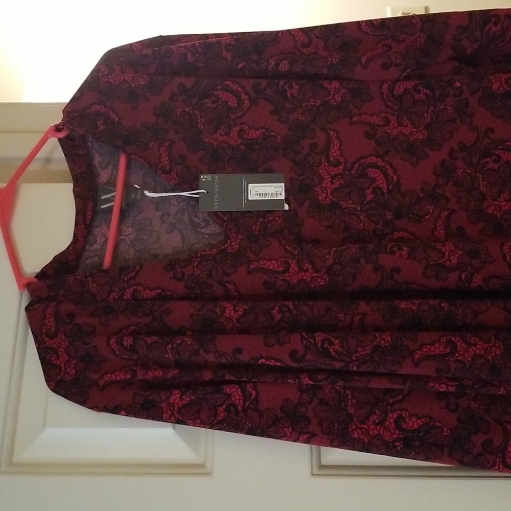 Worthington red and black lace print blouse